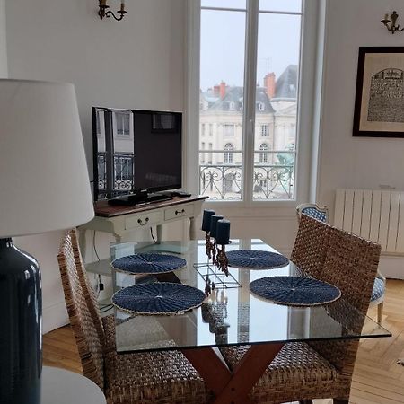 Appartement F3 Au Balcon De La Place Du Martroi Orleans Ngoại thất bức ảnh